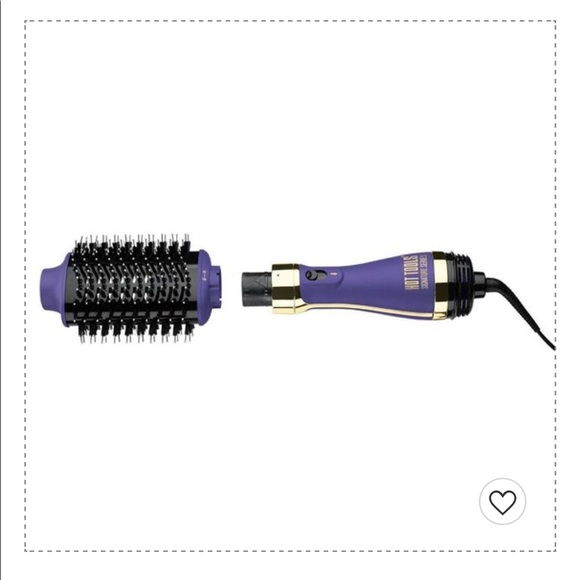 - •💆🏼♀️HOT TOOLS 2.8” BARREL BLOW OUT BRUSH 💆🏼♀️ - Picture 3 of 13